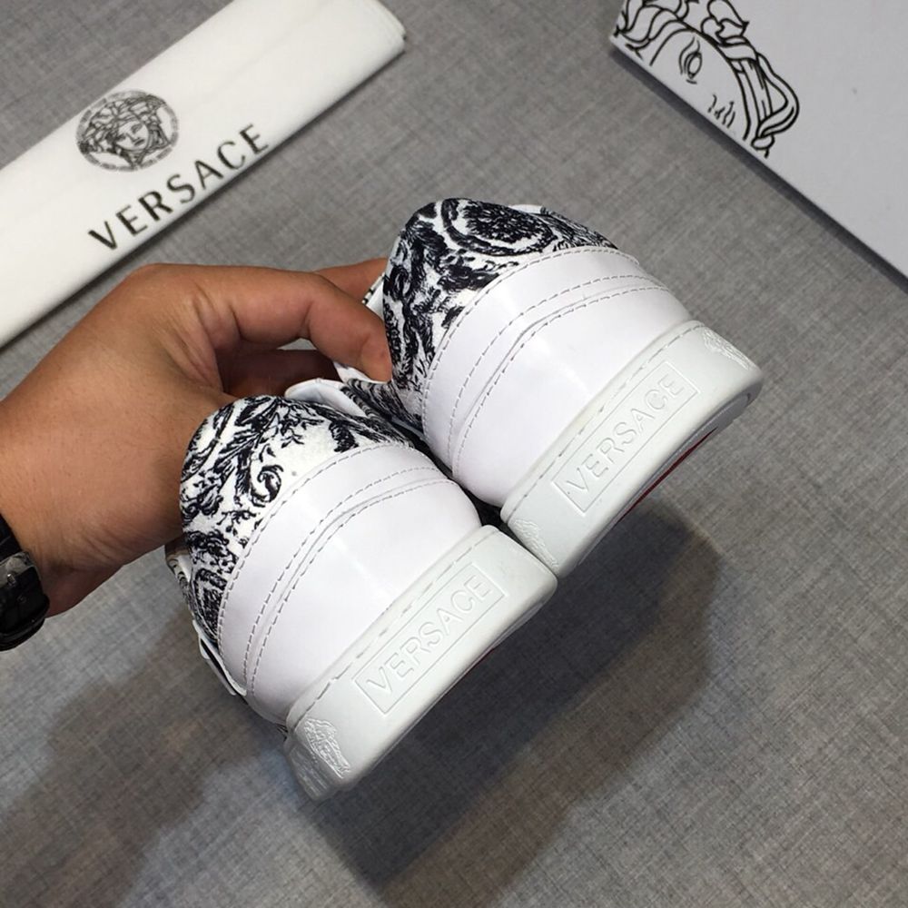 V*ERSACE SNEAKERS